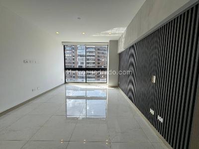 Apartamento en arriendo en Altos Del Poblado, Medellín · foto 8 de 20