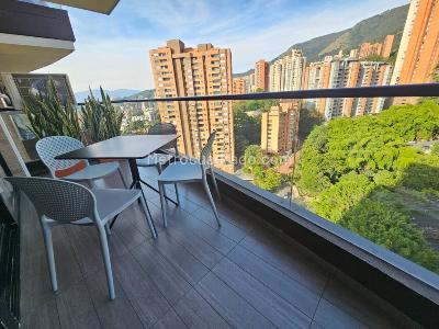 Apartamento de 2 alcobas en venta en El Poblado, Medellín, 62 m² · foto 12 de 20