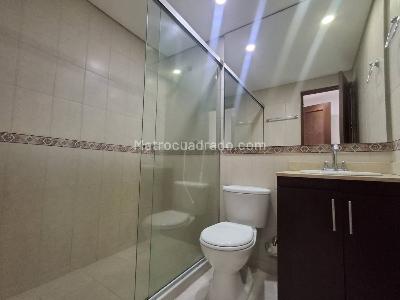 Apartamento en venta en La Castellana, Medellín · foto 8 de 14