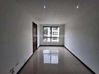 Apartamento en venta en La Castellana, Medellín · foto 4 de 14