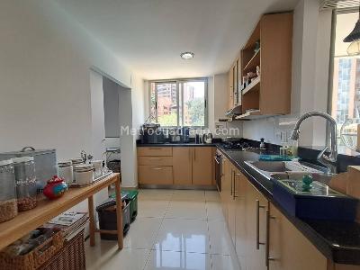 Apartamento en arriendo en Loma De Los Gonzalez, Medellín · foto 3 de 20