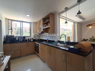Apartamento en arriendo en Loma De Los Gonzalez, Medellín · foto 4 de 20