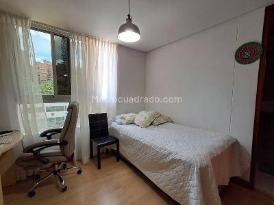 Apartamento en arriendo en Loma De Los Gonzalez, Medellín · foto 17 de 20