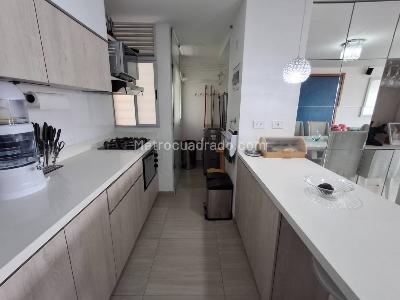 Apartamento en venta en Alto De Las Flores, Sabaneta · foto 4 de 19