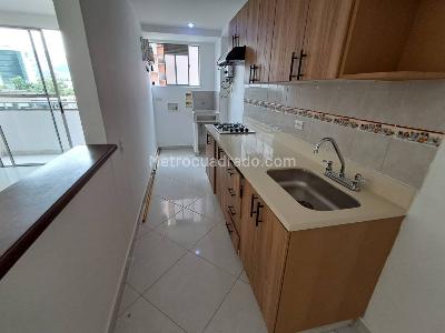 Apartamento de 3 alcobas en arriendo en Ciudad Del Rio, Medellín, 82 m² · foto 5 de 20