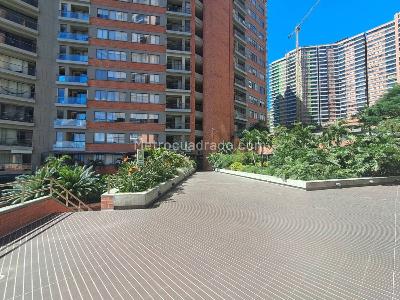Apartamento en arriendo en Altos Del Poblado, Medellín · foto 20 de 20