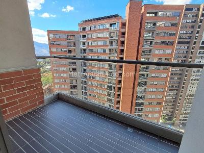 Apartamento en arriendo en Altos Del Poblado, Medellín · foto 6 de 20
