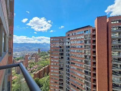 Apartamento en arriendo en Altos Del Poblado, Medellín · foto 7 de 20