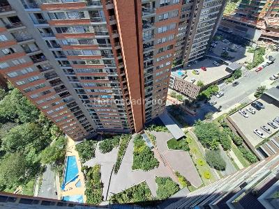 Apartamento en arriendo en Altos Del Poblado, Medellín · foto 9 de 20