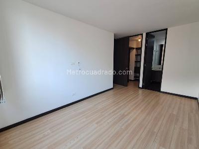 Apartamento en arriendo en Altos Del Poblado, Medellín · foto 11 de 20