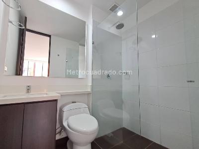 Apartamento en arriendo en Altos Del Poblado, Medellín · foto 12 de 20