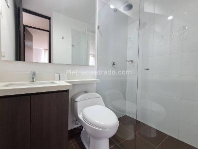 Apartamento en arriendo en Altos Del Poblado, Medellín · foto 16 de 20
