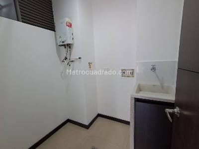 Apartamento en arriendo en Altos Del Poblado, Medellín · foto 17 de 20