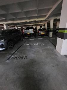 Apartamento en arriendo en Altos Del Poblado, Medellín · foto 18 de 20