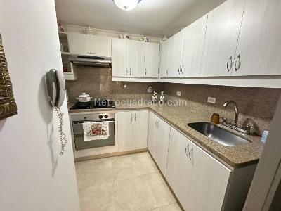 Apartamento de 3 alcobas en venta en Conquistadores, Medellín, 121 m² · foto 5 de 18