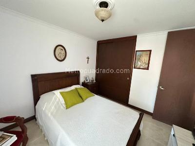 Apartamento de 3 alcobas en venta en Conquistadores, Medellín, 121 m² · foto 9 de 18