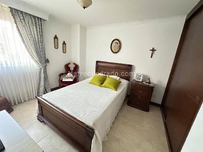 Apartamento de 3 alcobas en venta en Conquistadores, Medellín, 121 m² · foto 10 de 18
