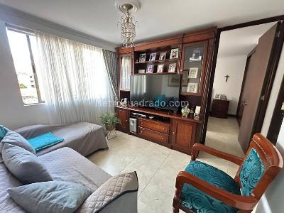Apartamento de 3 alcobas en venta en Conquistadores, Medellín, 121 m² · foto 16 de 18