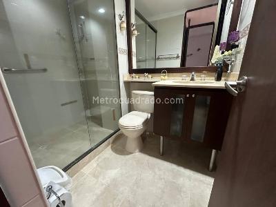Apartamento de 3 alcobas en venta en Conquistadores, Medellín, 121 m² · foto 18 de 18
