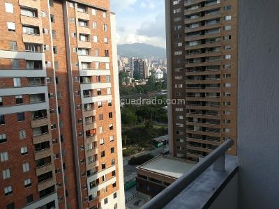 Apartamento de 3 alcobas en arriendo en Ciudad Del Rio, Medellín, 67 m² · foto 4 de 19