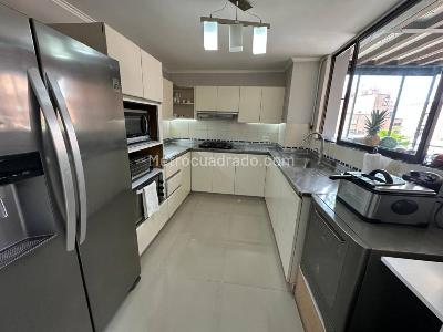 Apartamento en venta en El Portal, Envigado · foto 4 de 20