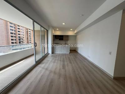 Apartamento de 3 alcobas en arriendo en Ciudad Del Rio, Medellín, 99 m² · foto 2 de 20