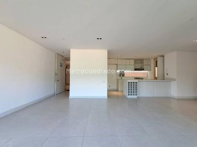 Apartment for rent in Cumbres, Envigado
