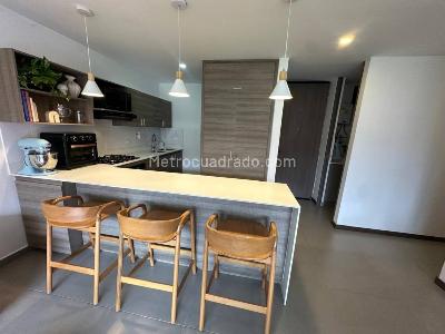 Apartamento en venta en Loma Del Escobero, Envigado · foto 4 de 13