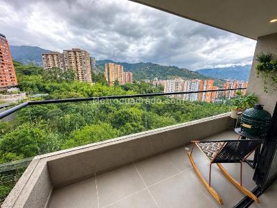 Apartamento en venta en Loma Del Escobero, Envigado · foto 5 de 13