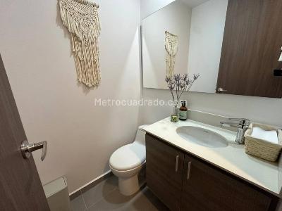 Apartamento en venta en Loma Del Escobero, Envigado · foto 6 de 13