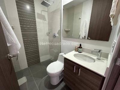 Apartamento en venta en Loma Del Escobero, Envigado · foto 9 de 13