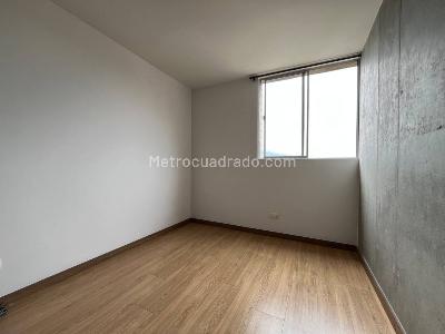 Apartamento de 3 alcobas en venta en Cabañas, Bello, 83 m² · foto 12 de 16