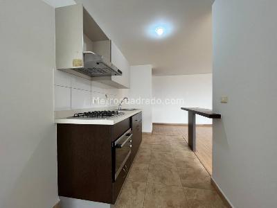 Apartamento de 3 alcobas en venta en Cabañas, Bello, 83 m² · foto 6 de 16