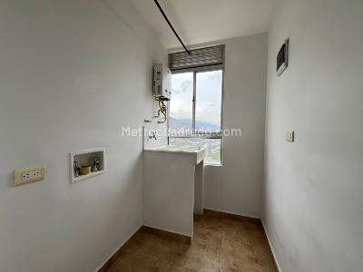 Apartamento de 3 alcobas en venta en Cabañas, Bello, 83 m² · foto 7 de 16