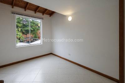 Casa de 3 alcobas en venta en La Mota, Medellín, 72 m² · foto 8 de 20
