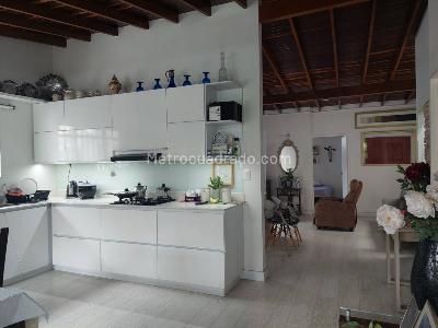 Casa de 5 alcobas en venta en Laureles, Medellín, 212 m² · foto 11 de 20