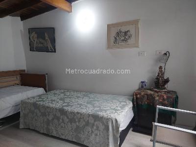 Casa de 5 alcobas en venta en Laureles, Medellín, 212 m² · foto 13 de 20