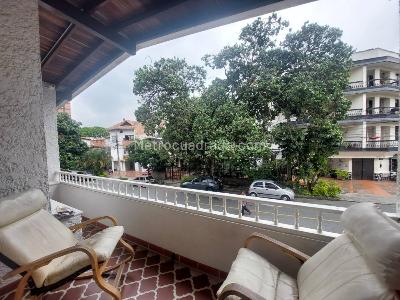 Casa de 5 alcobas en venta en Laureles, Medellín, 212 m² · foto 16 de 20