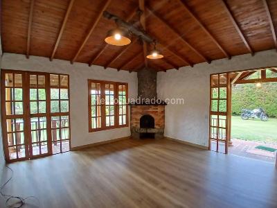 Casa en Arriendo, Loma Del Escobero, Envigado