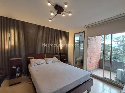 Apartamento de 3 alcobas en arriendo en Los Balsos, Medellín, 117 m² · foto 8 de 20