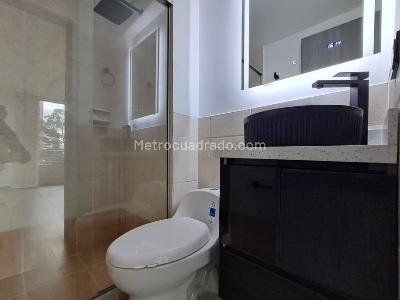 Apartamento de 3 alcobas en arriendo en Los Balsos, Medellín, 117 m² · foto 19 de 20