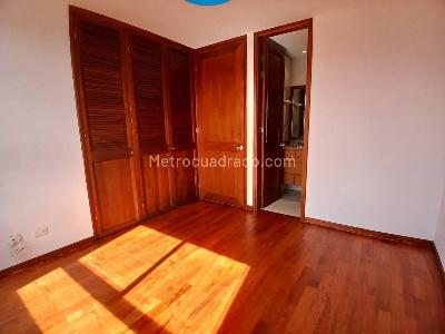 Apartamento de 3 alcobas en arriendo en El Tesoro, Medellín, 173 m² · foto 15 de 20