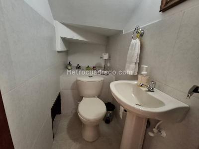 Casa de 3 alcobas en venta en Los Colegios, Rionegro, 80 m² · foto 4 de 20
