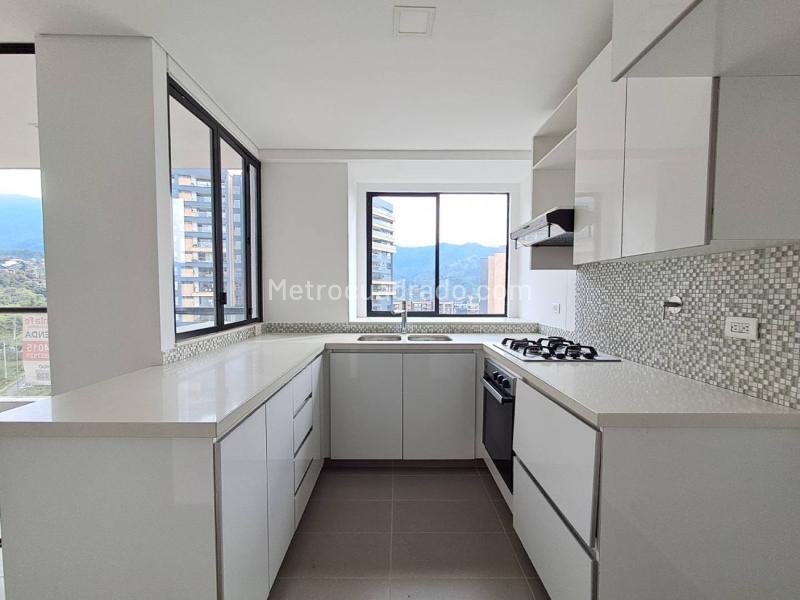 Apartamento en Arriendo, Loma De Las Brujas, Envigado