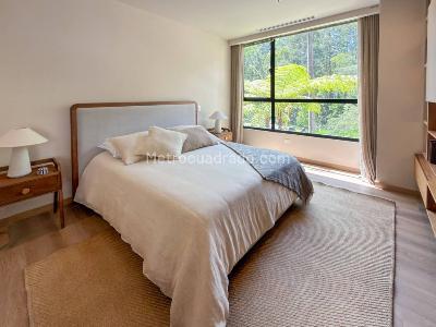 Apartamento de 3 alcobas en venta en El Poblado, Medellín, 198 m² · foto 14 de 20