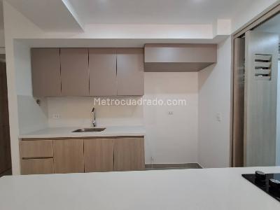 Apartamento de 2 alcobas en arriendo en Ciudad Del Rio, Medellín, 65 m² · foto 2 de 18