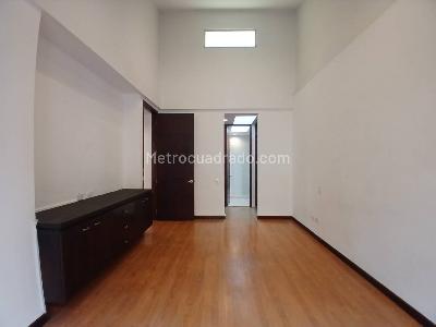Apartamento en arriendo en Lalinde, Medellín · foto 11 de 17