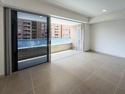 Apartamento en venta en El Poblado, Medellín · foto 3 de 20