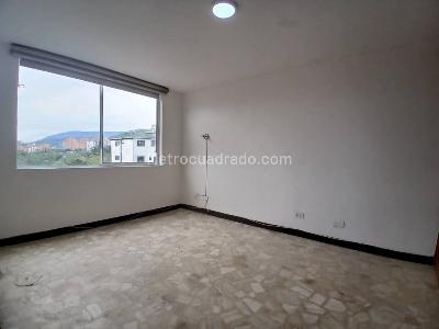 Apartamento de 3 alcobas en venta en Loma Del Campestre, Medellín, 157 m² · foto 14 de 20