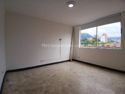 Apartamento de 3 alcobas en venta en Loma Del Campestre, Medellín, 157 m² · foto 16 de 20
